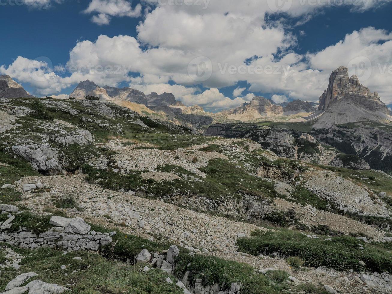 monte piana dolomitas montañas primera guerra mundial caminos trinchera trinchera foto