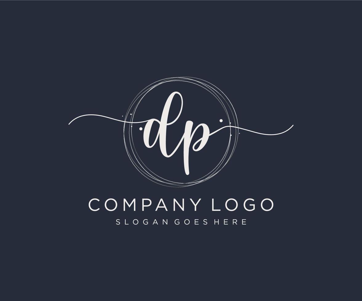 logo femenino inicial dp. utilizable para logotipos de naturaleza, salón, spa, cosmética y belleza. elemento de plantilla de diseño de logotipo de vector plano.