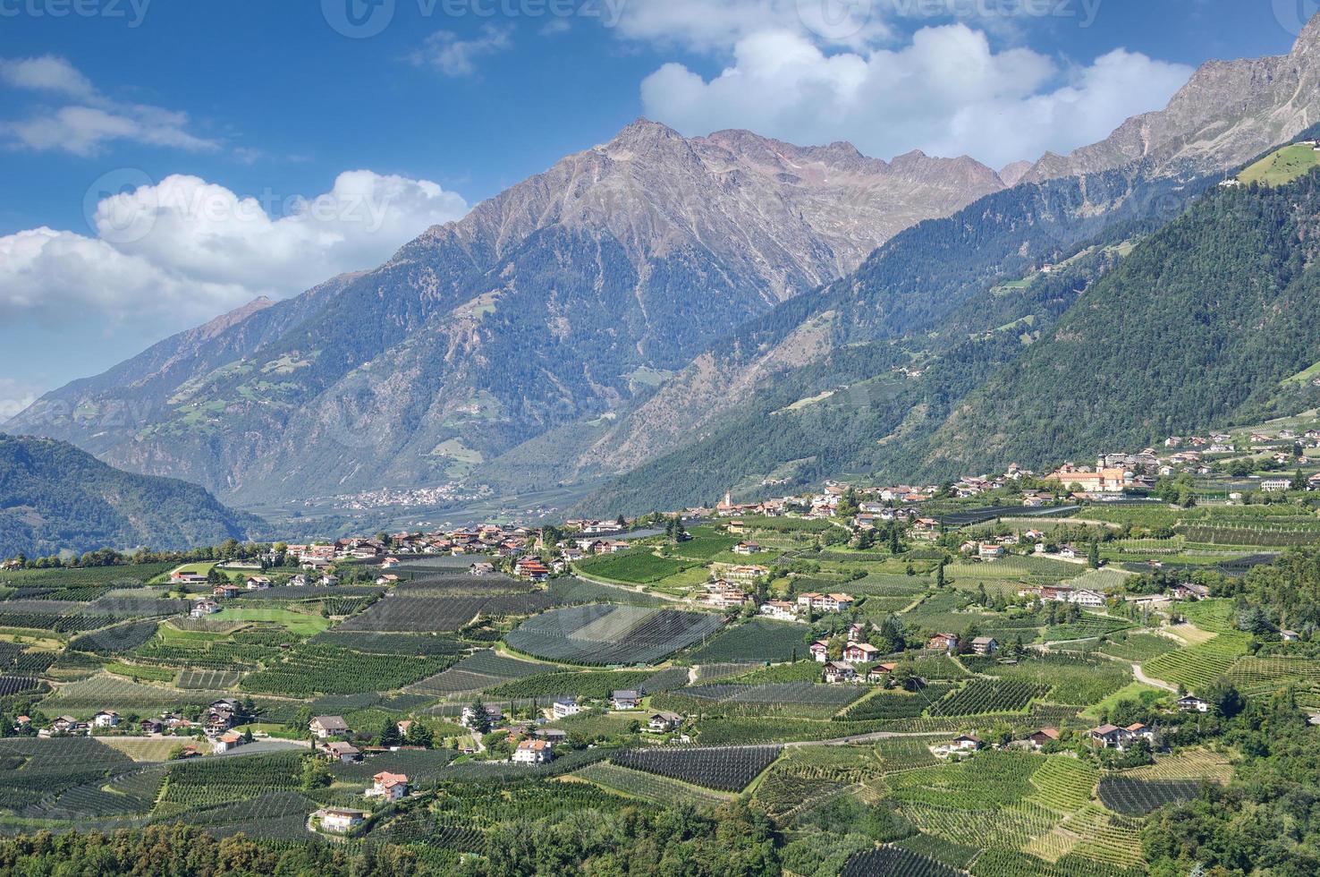 Vista desde schenna a dorf Tirol, Trentino, sur del Tirol, Italia foto