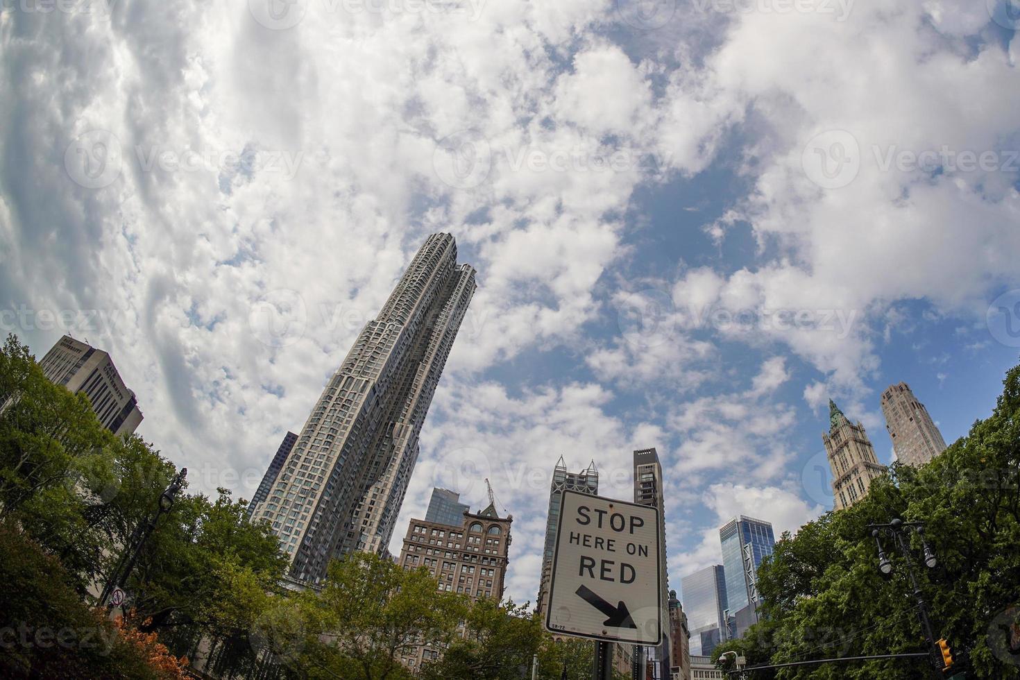 brooklyn bridge skyscrapers view new yok photo