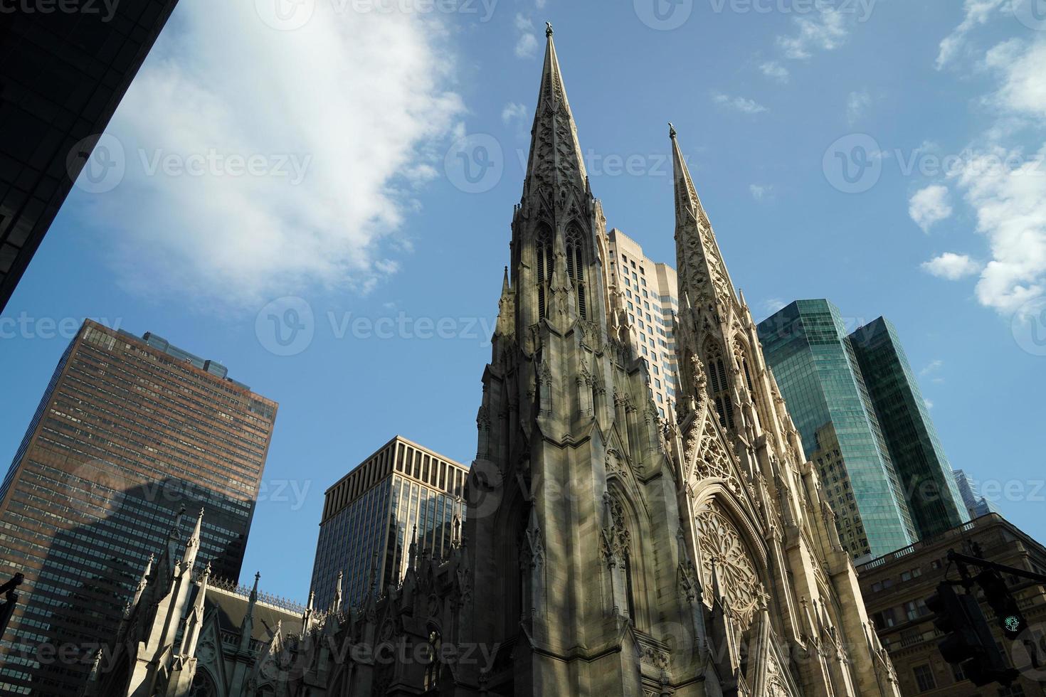 iglesia de san patricio ciudad de nueva york 17364066 Foto de stock en  Vecteezy