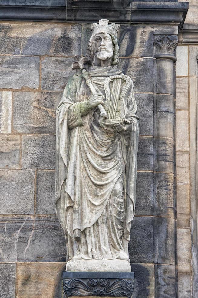 bremen dome statue close up detail photo