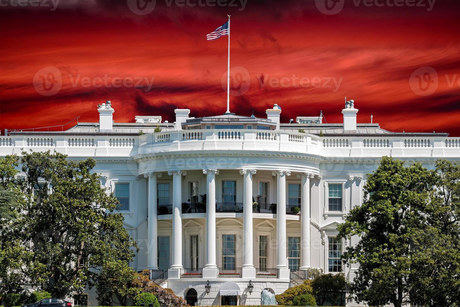 Washington White House on sunset photo
