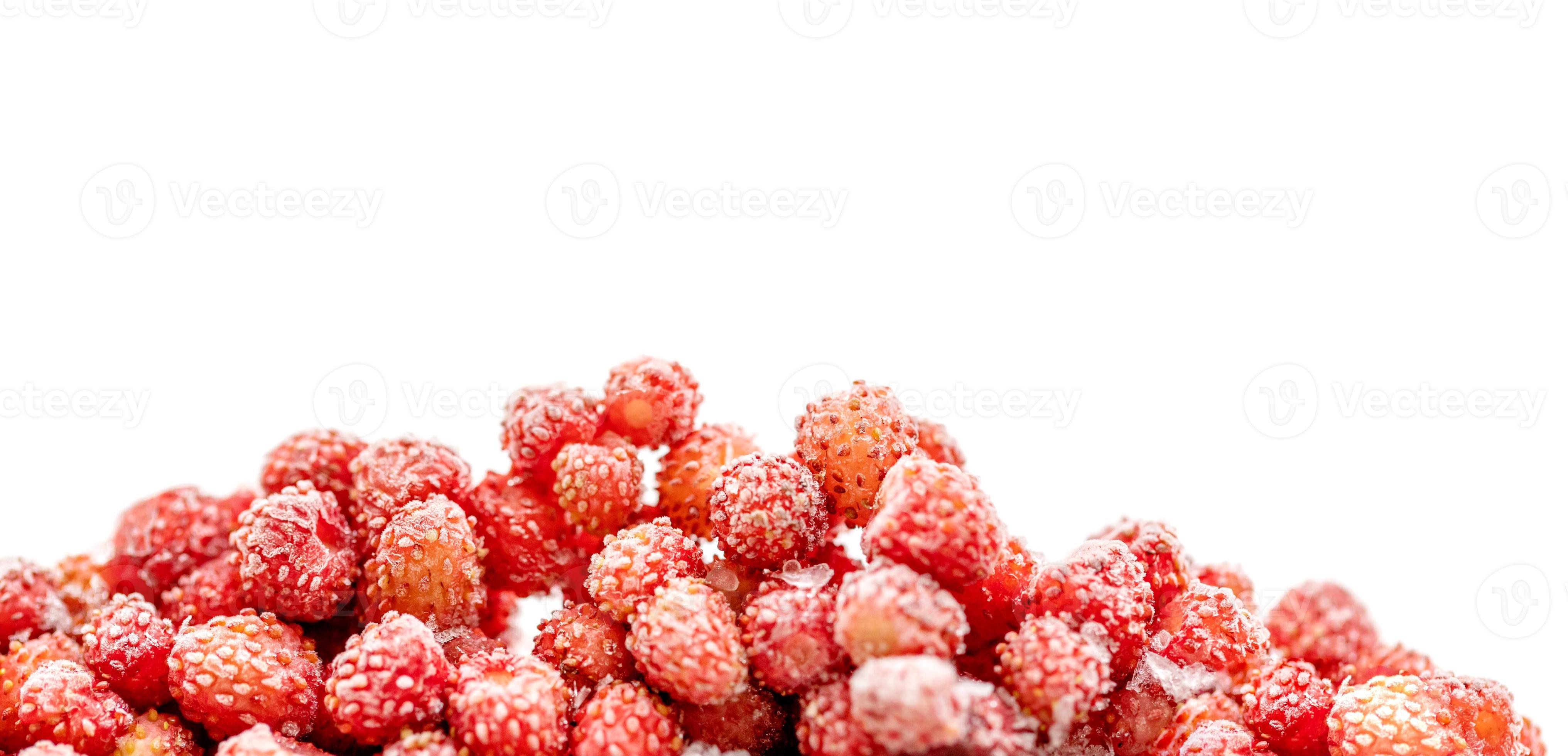 Lot of frozen wild forest strawberry on white background. Banner. Copy space.  17382288 Stock Photo at Vecteezy
