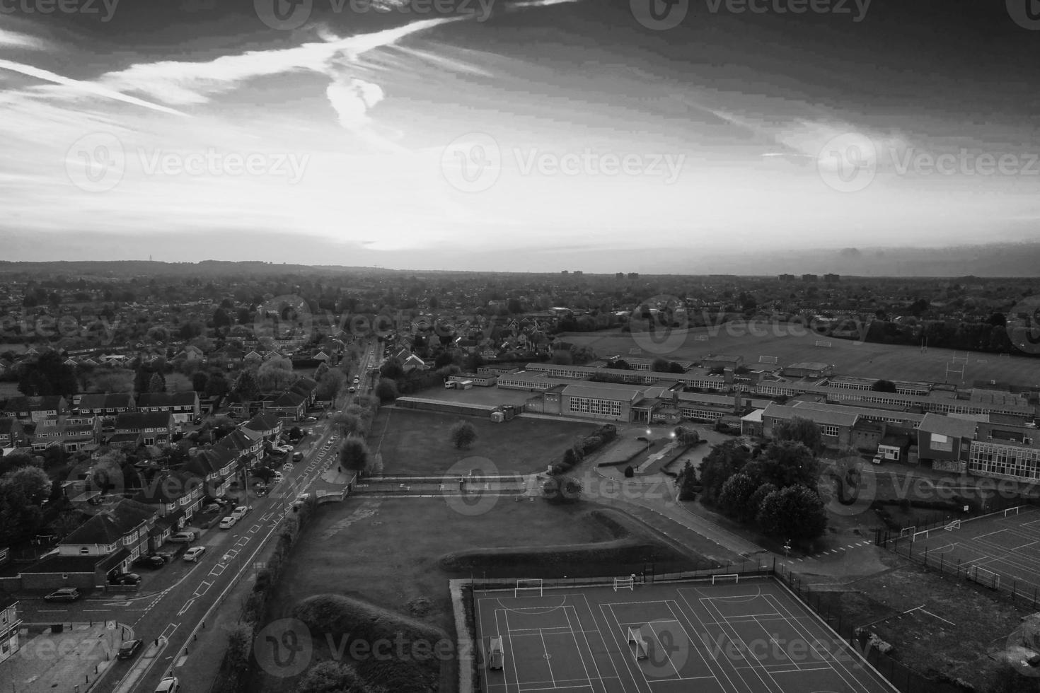 vista de ángulo alto del paisaje británico de inglaterra en blanco y negro clásico foto