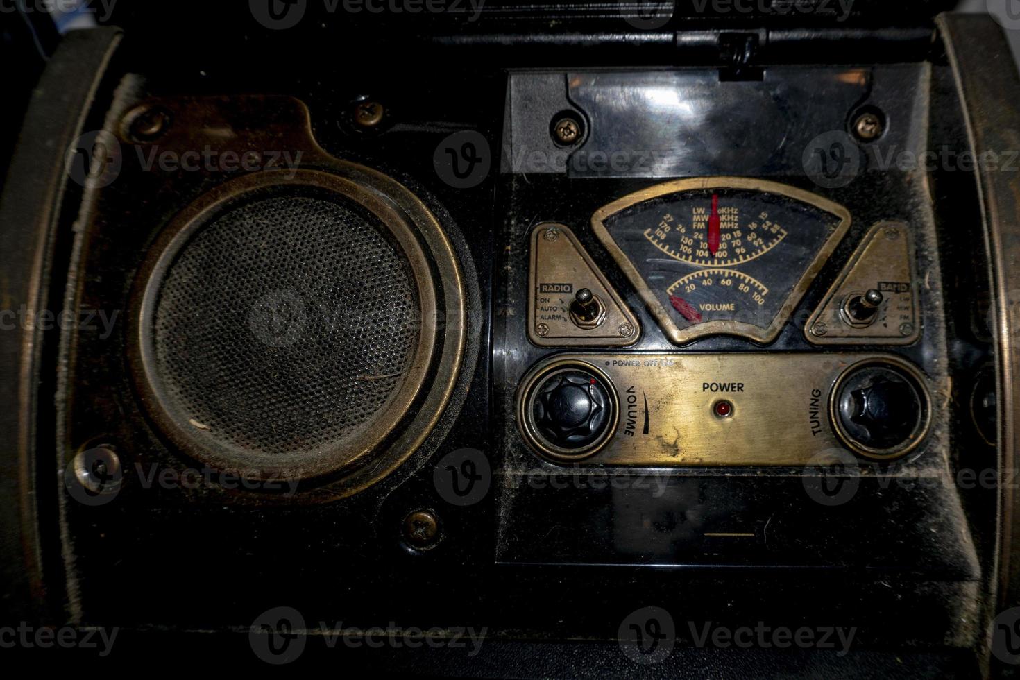 old radio detail photo