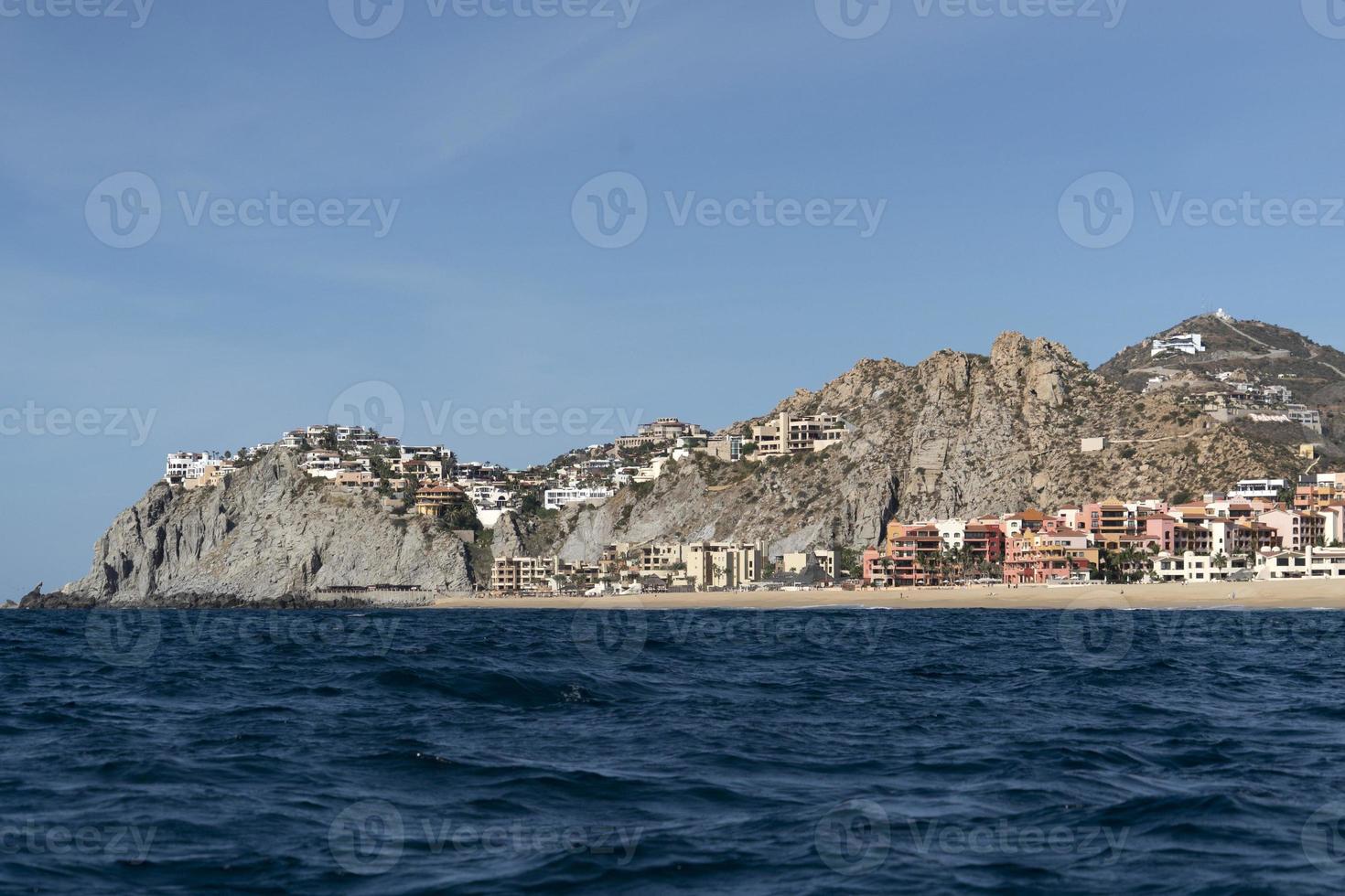 cabo san lucas vista desde el mar océano pacífico foto