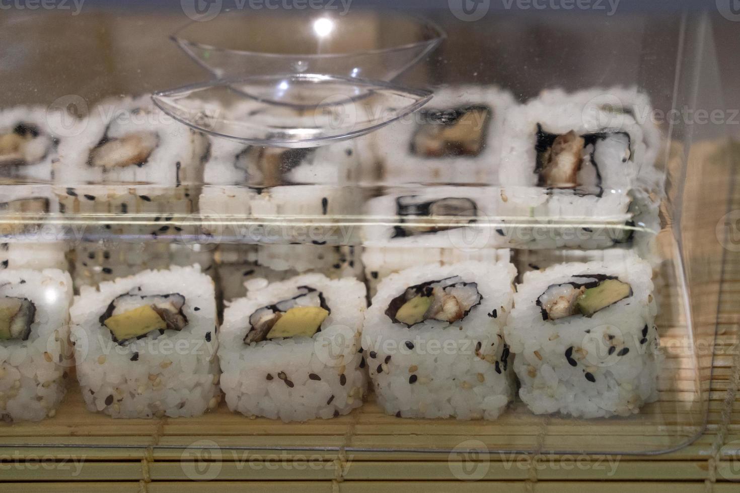 sushi en el mercado foto