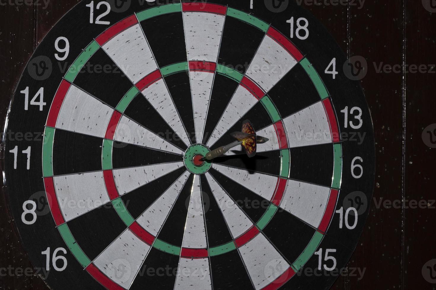 dart target close up detail photo