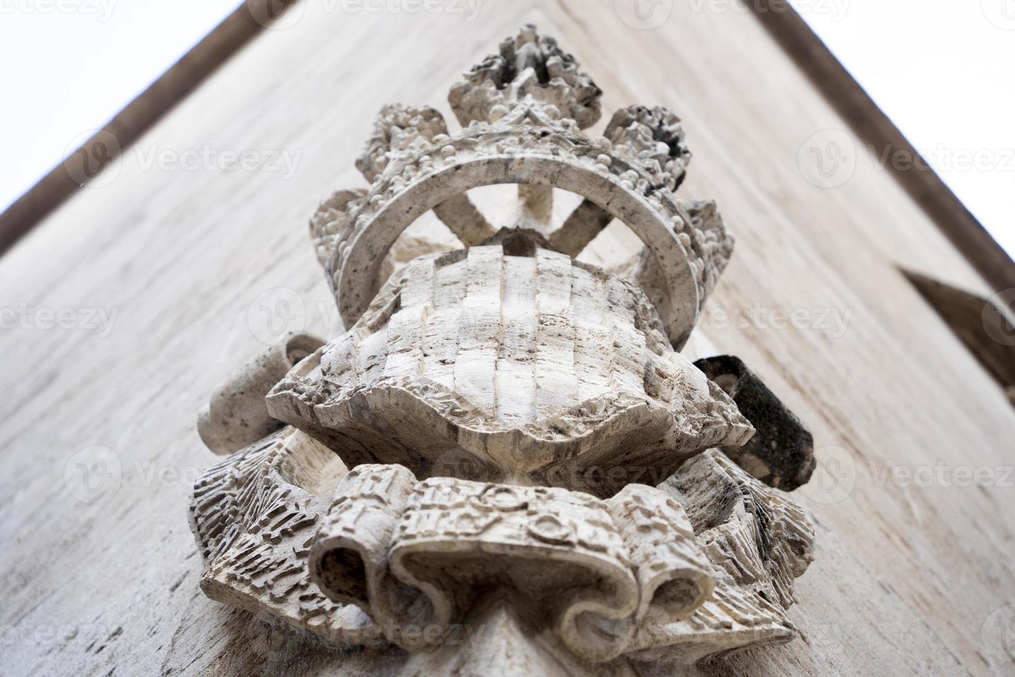 lonja de la seda de valencia edificio lonja de la seda esculturas en bajorrelieve foto