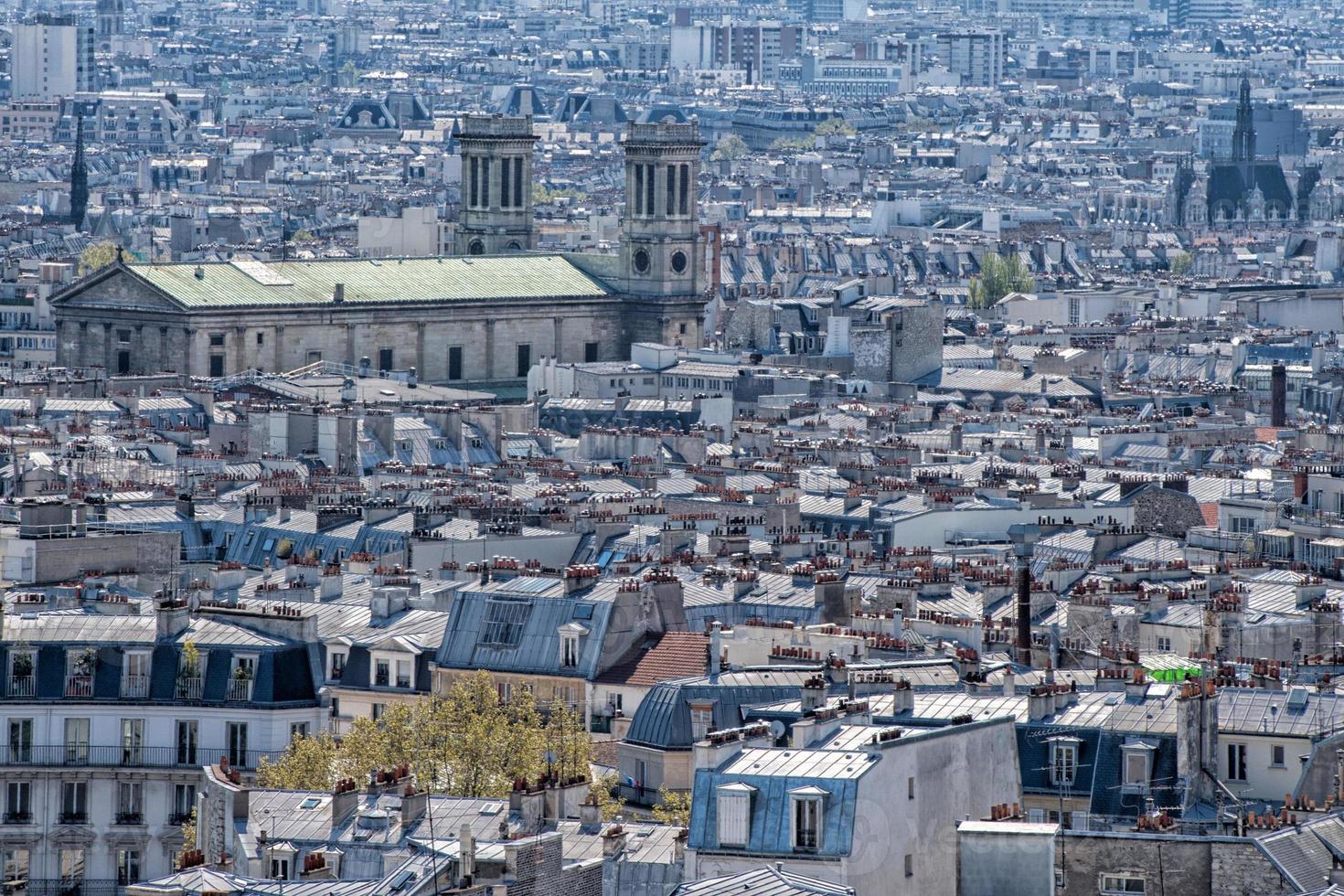 techos de parís y vista de la ciudad del edificio foto