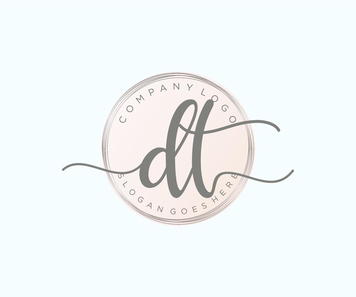 Initial DT feminine logo. Usable for Nature, Salon, Spa, Cosmetic and Beauty Logos. Flat Vector Logo Design Template Element.