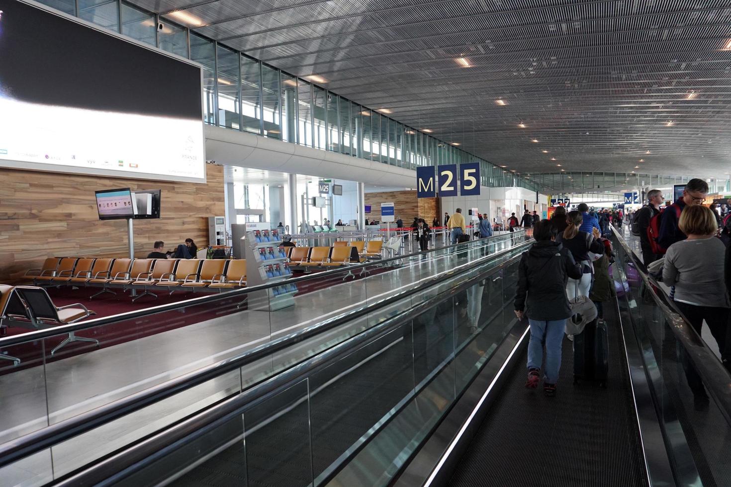 PARIS, FRANCE - MARCH 6 2018  - paris airport landing and loading cargo and passenger photo