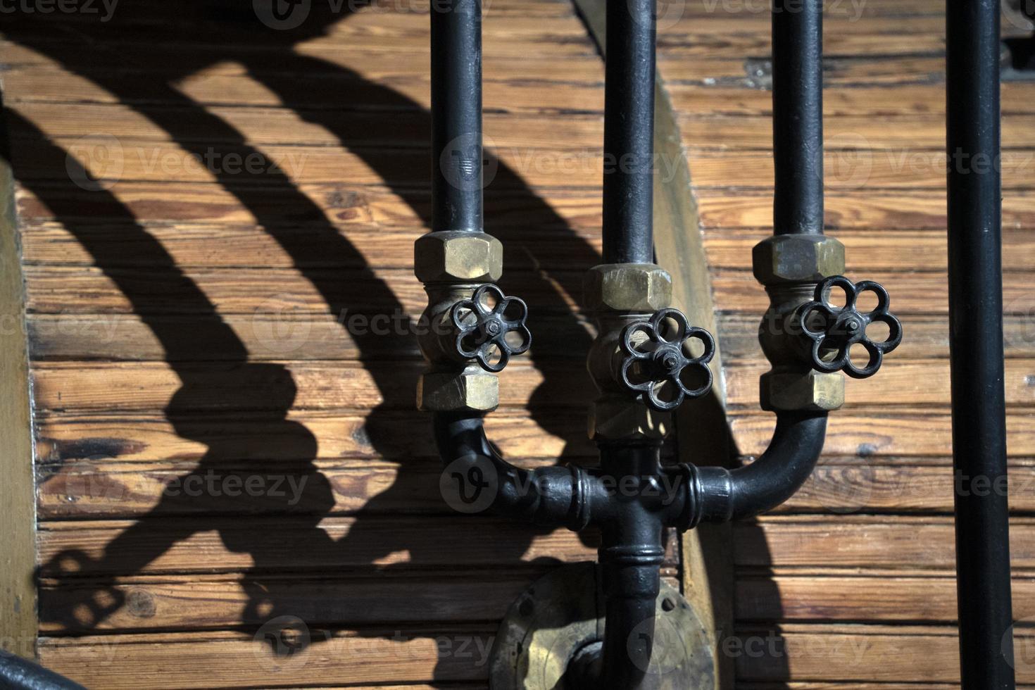 old pipe pressure gauge crank photo