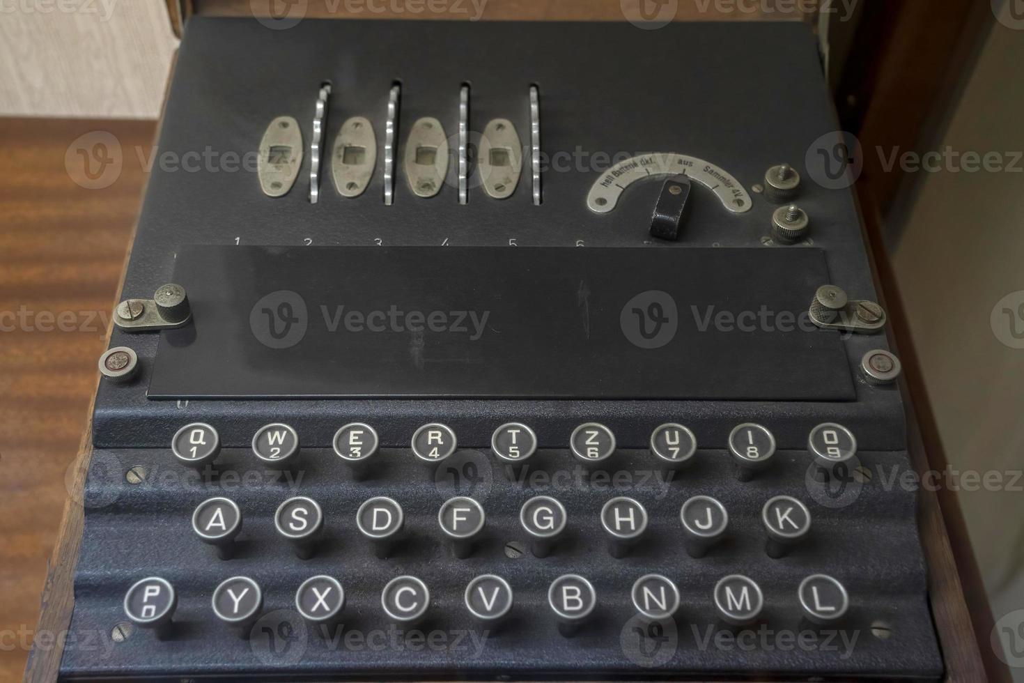 Enigma Nazi German encoding encryption machine II world war photo