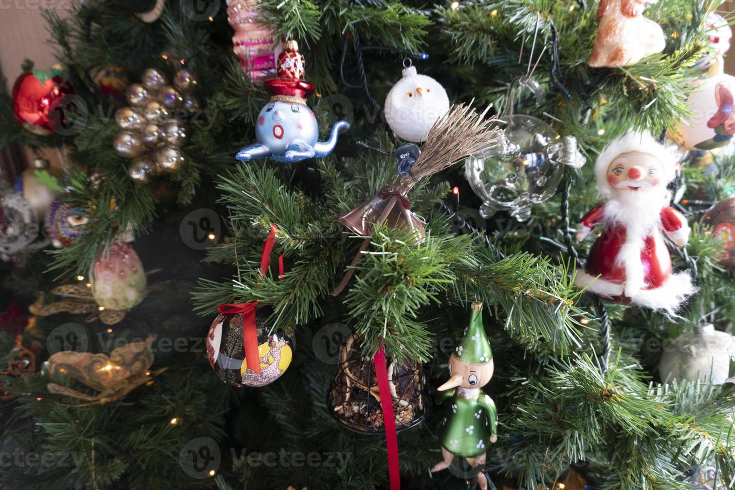bola de cristal adorno de árbol de navidad pintado a mano de alta calidad foto