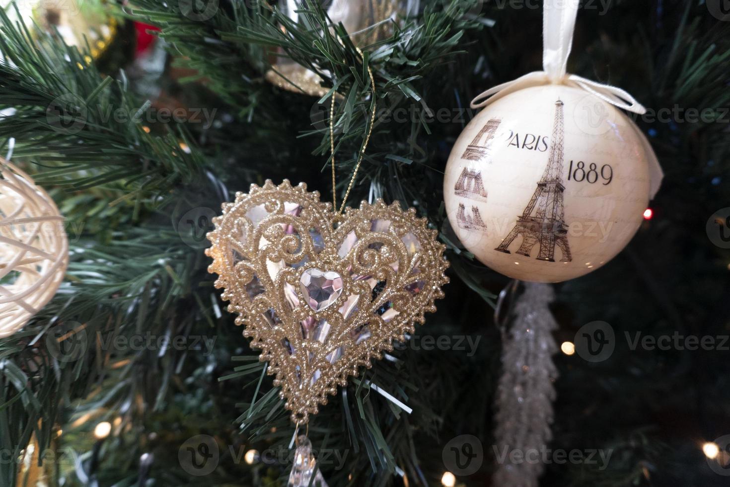 bola de cristal adorno de árbol de navidad pintado a mano de alta calidad foto