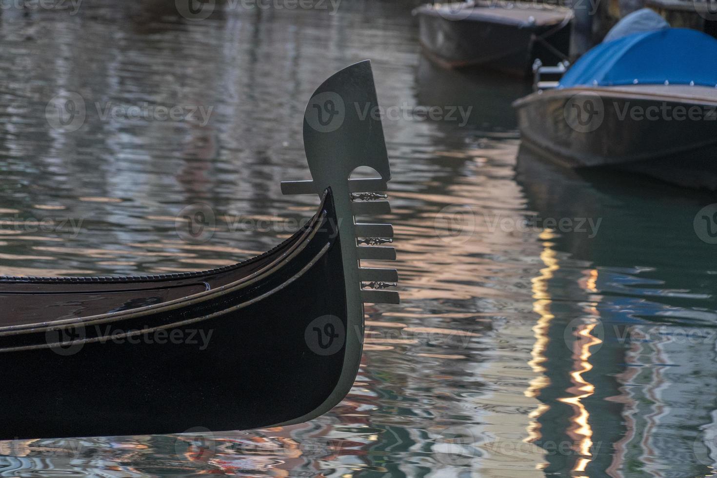 góndola en venecia detalle foto