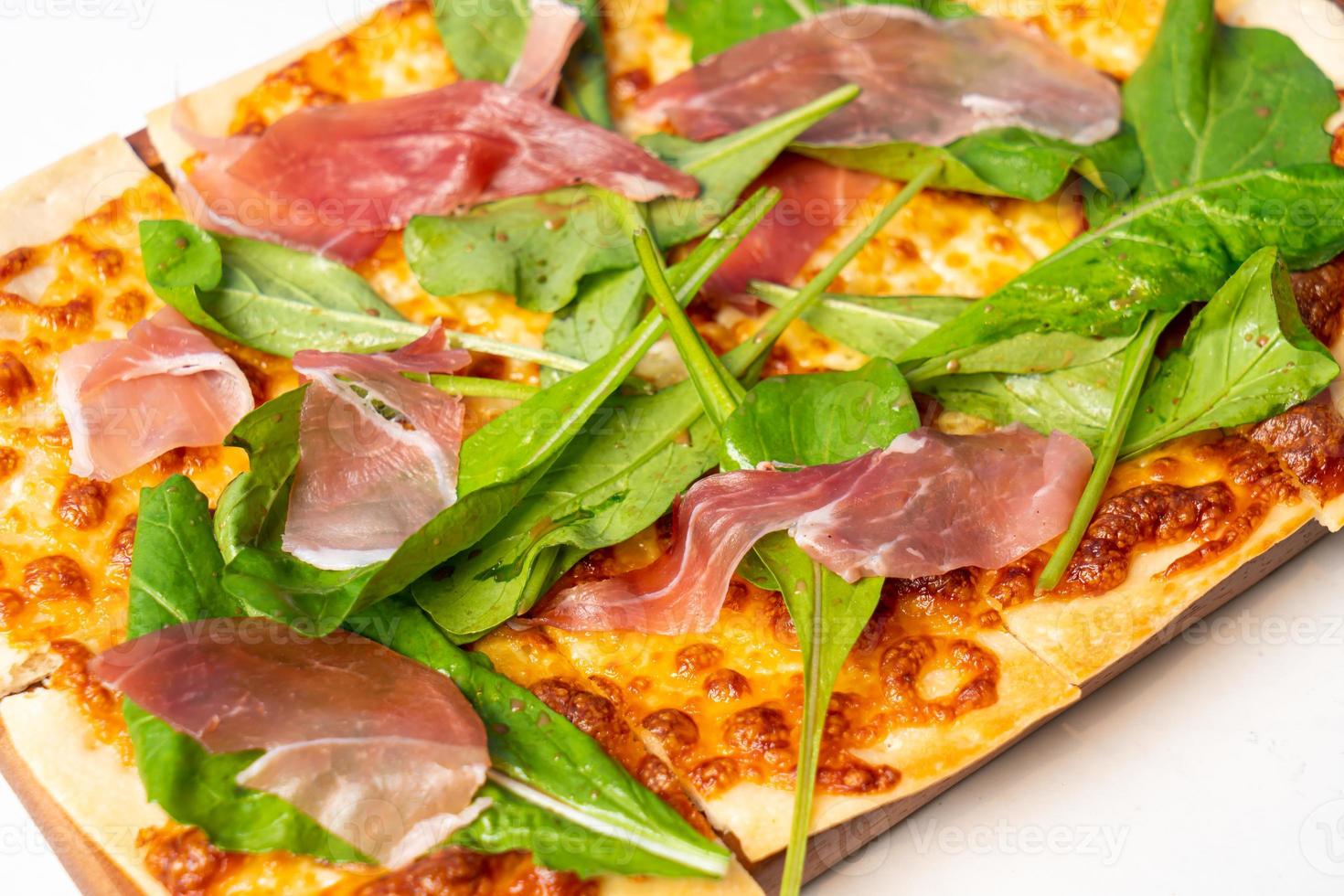 tart flambe parma ham and rocket pizza 17448927 Stock Photo at Vecteezy