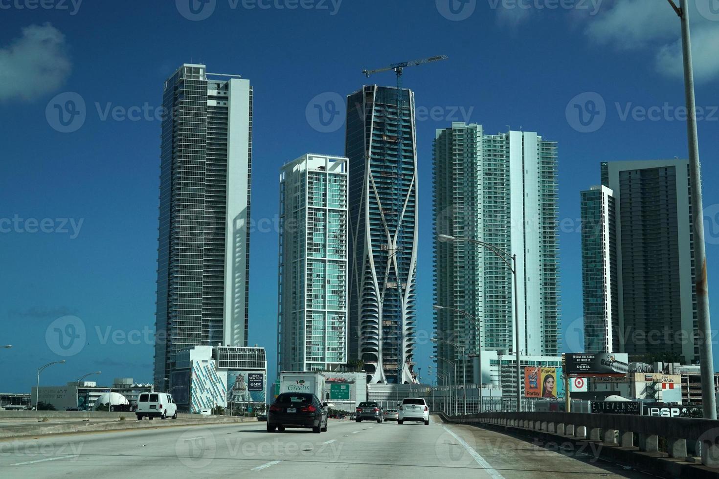 miami, usa - 5 de noviembre de 2018 - miami florida carreteras congestionadas foto