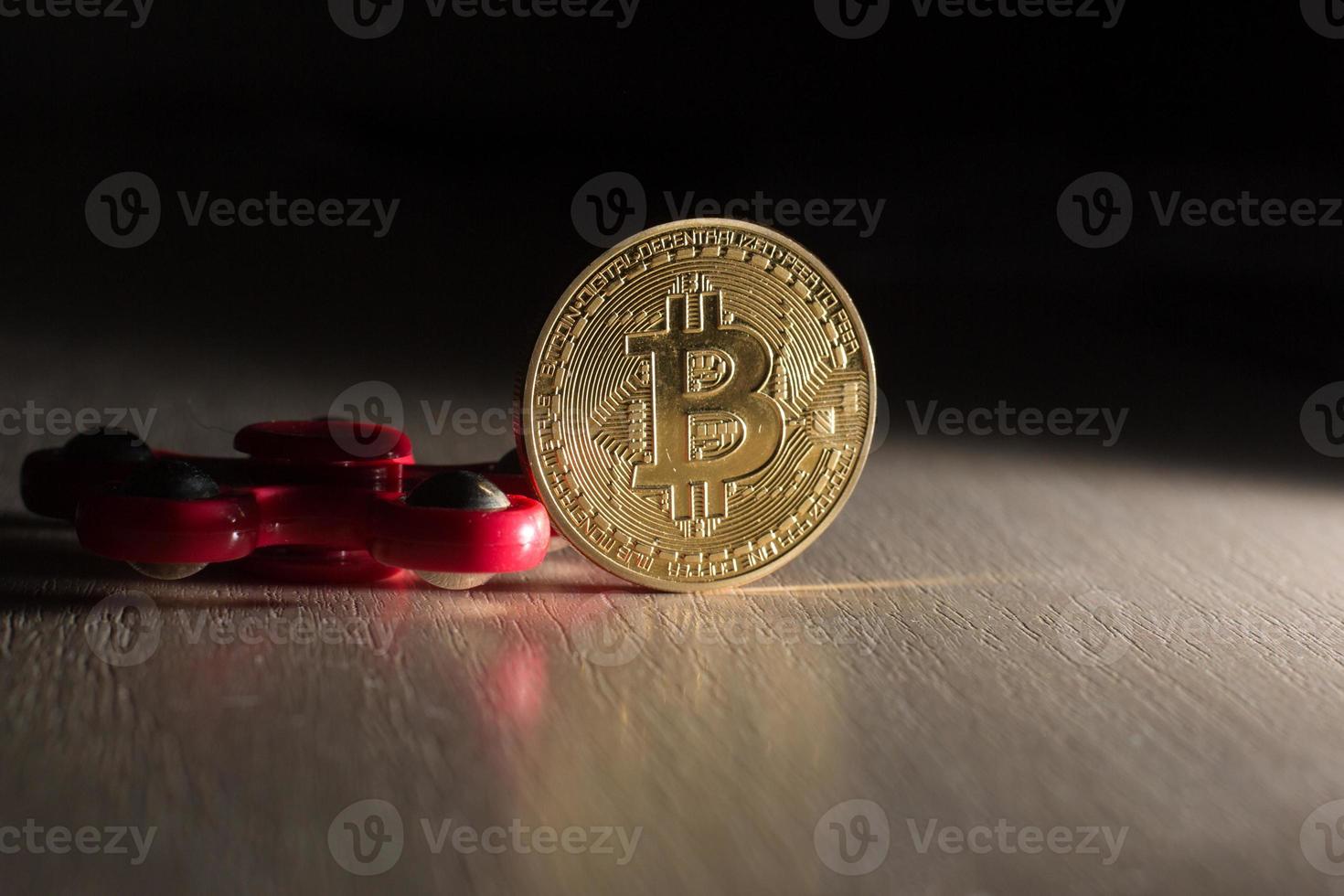 Bitcoin and spinner photo