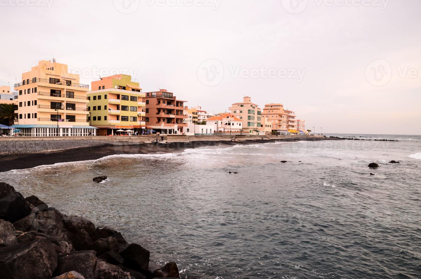 vista escénica de la costa foto