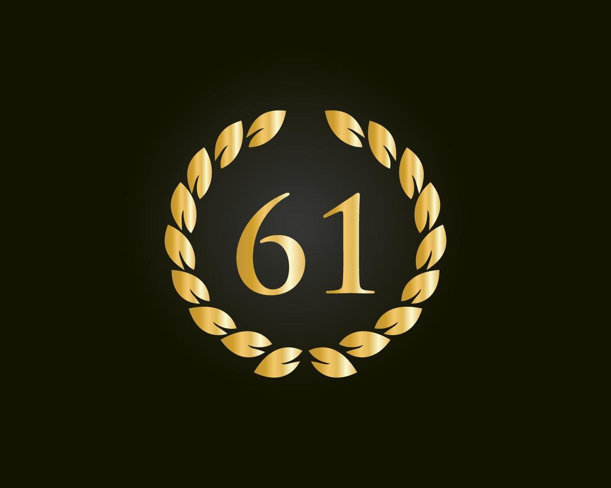 Logotipo de aniversario de 61 años con anillo dorado aislado en fondo negro, para cumpleaños, aniversario y celebración de la empresa vector