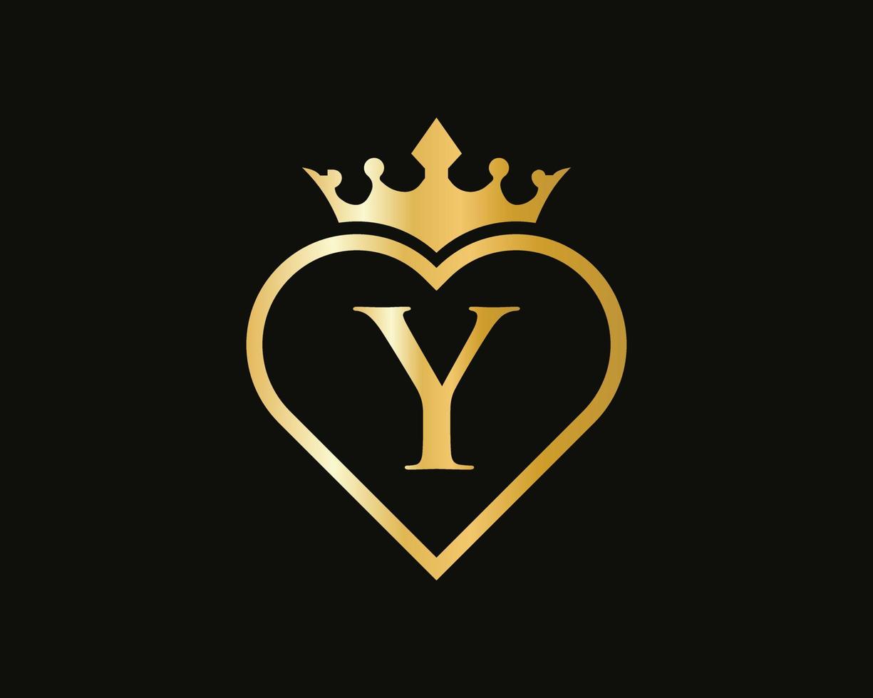 ❤︎K❤︎ Letter K Logo With Crown and Love Shape 17581030 Vector Art