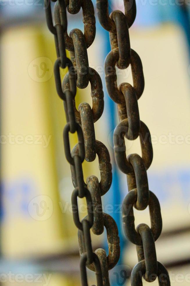 cadenas de acero que están oxidadas foto