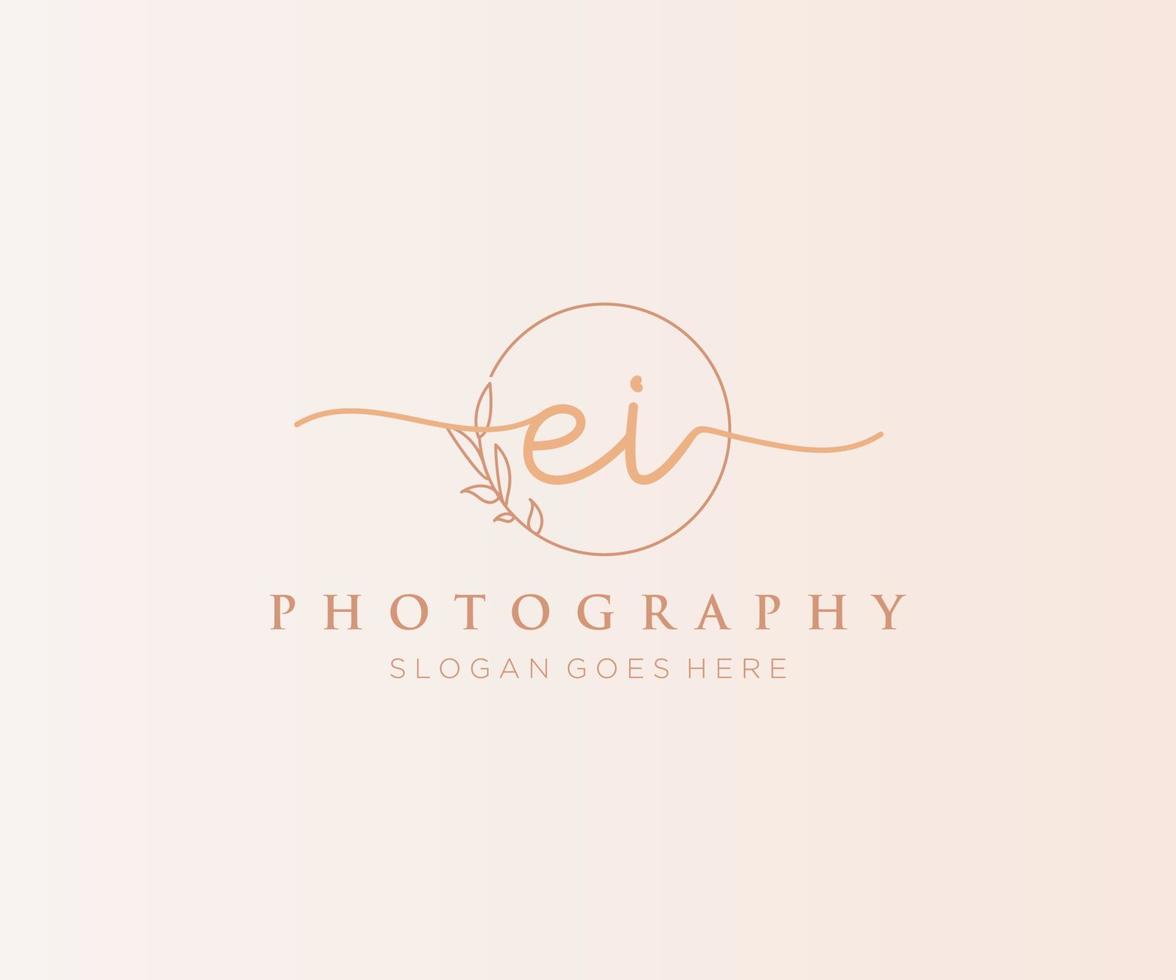 Initial EI feminine logo. Usable for Nature, Salon, Spa, Cosmetic and Beauty Logos. Flat Vector Logo Design Template Element.