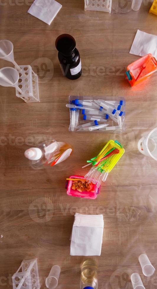 requisites for children's experiments photo