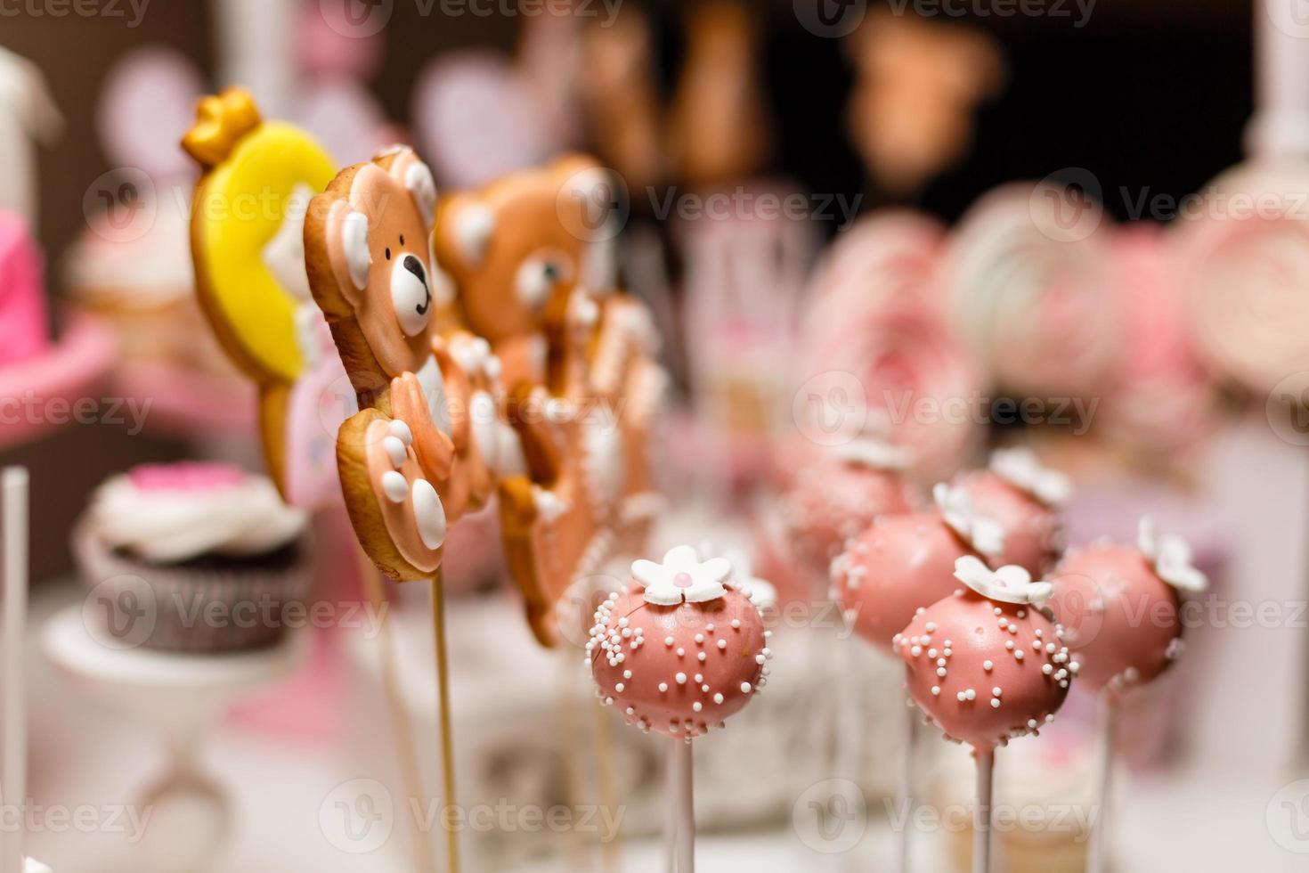 candy bar in pink colors for children's birthday photo