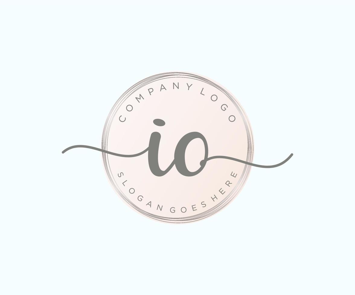 Initial IO feminine logo. Usable for Nature, Salon, Spa, Cosmetic and Beauty Logos. Flat Vector Logo Design Template Element.