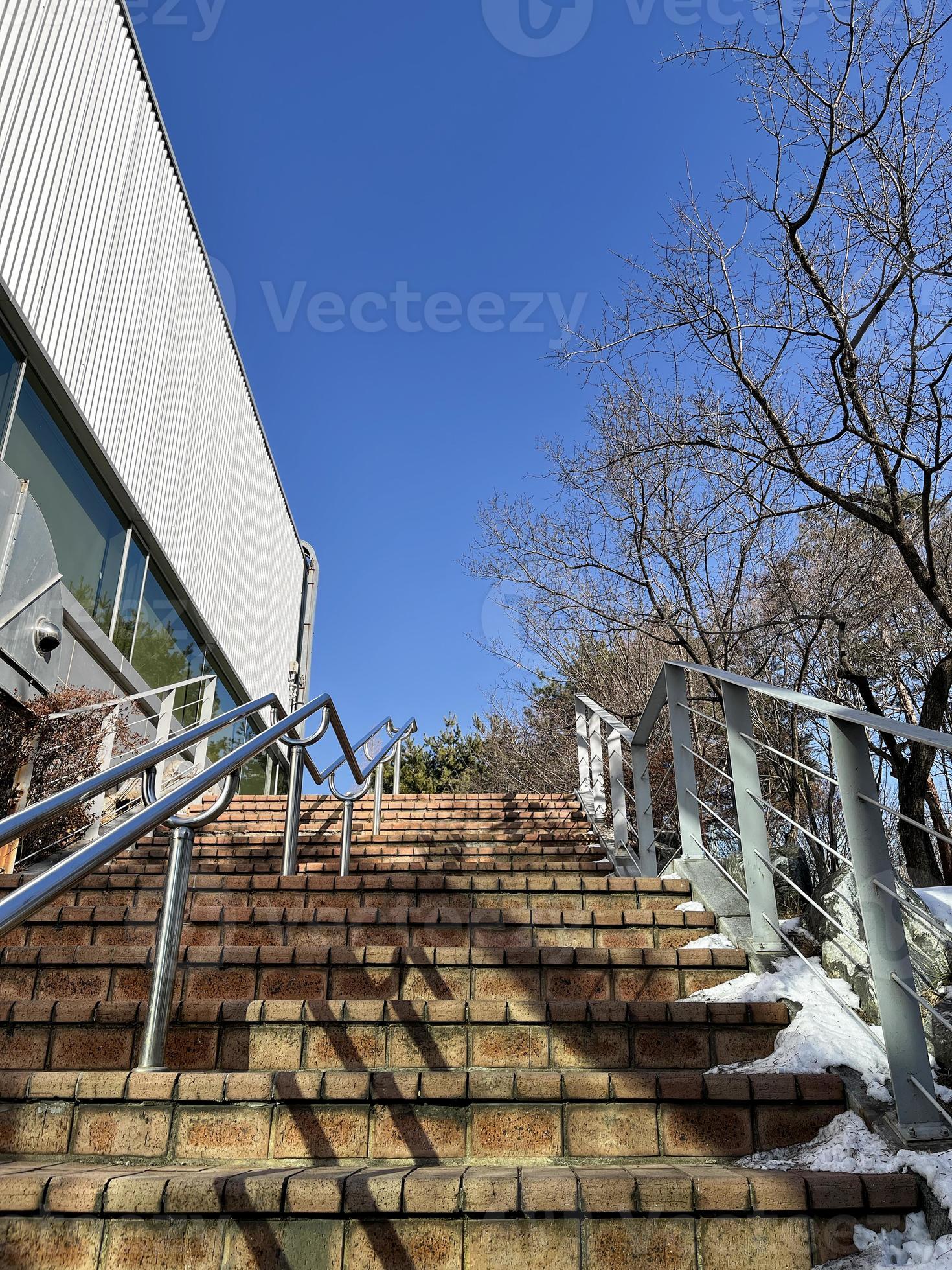 Sky view from the bottom of the stairs 17668463 Stock Photo at Vecteezy