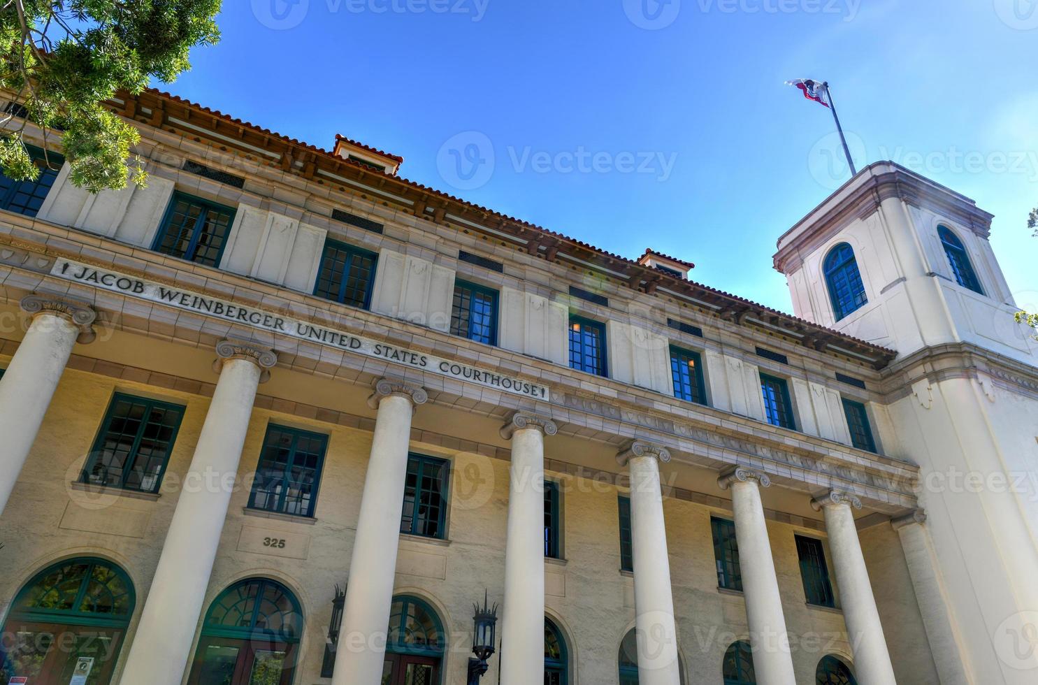 TheJacob Weinberger US Courthouseis a historiccourthousebuilding inSan DiegoCalifornia It is a courthouse for theUnited States bankruptcy courtfor the Southern District of California photo