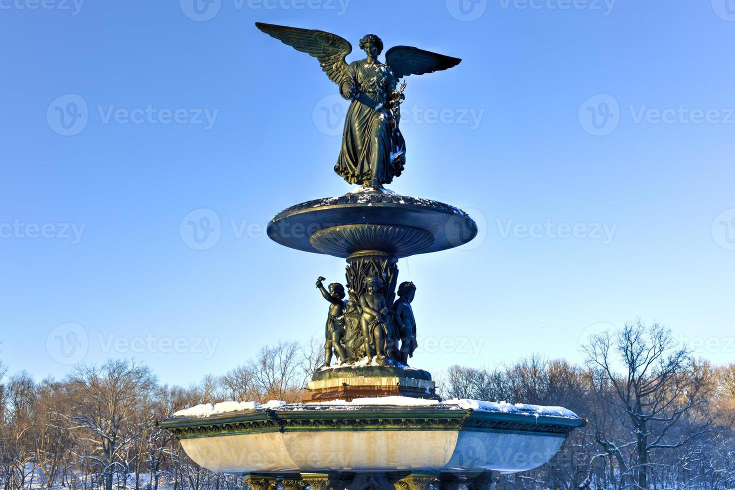 New York, USA, 2016 - View at Bethesda Fountain in Central Park in New  York. Fountain and terrace were created in 1864. 6520426 Stock Photo at  Vecteezy