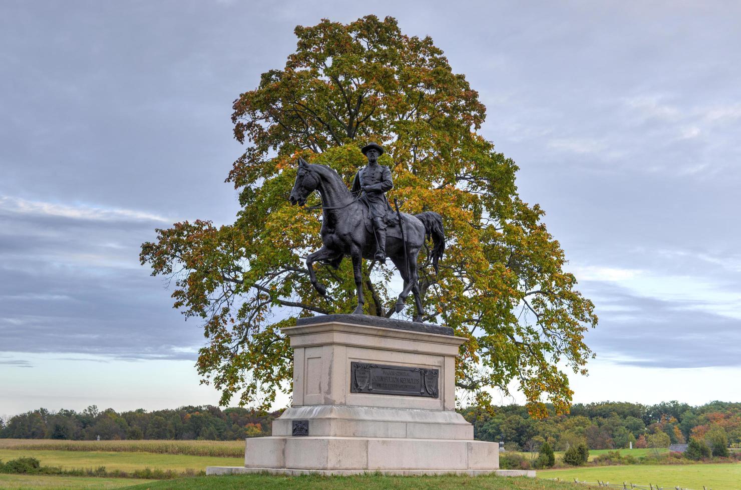 Memorial Monument, Gettysburg, PA photo