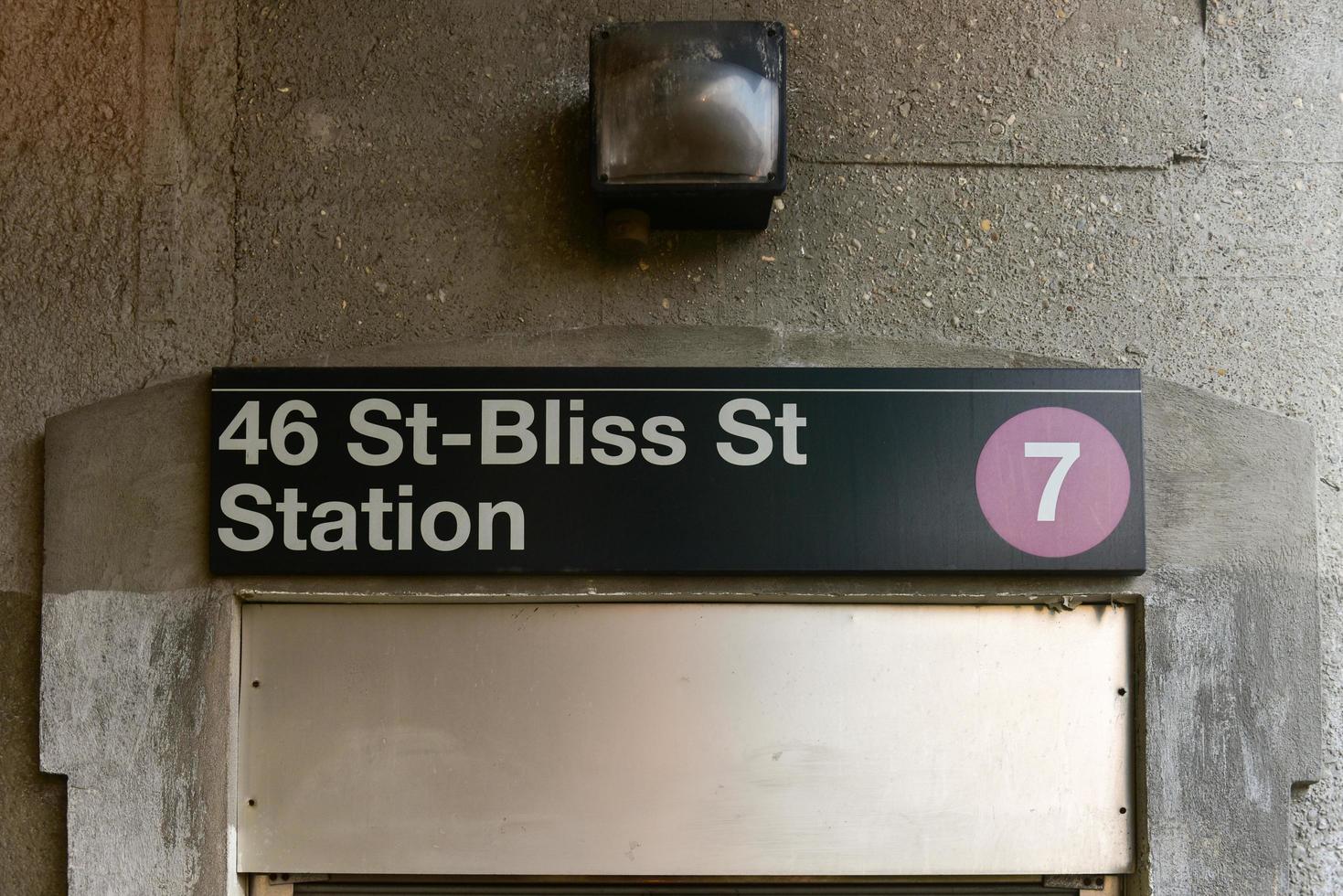 señal para la estación de la calle 46 street bliss en la línea 7 en la ciudad de long island, nueva york, en el sistema de metro de nyc foto