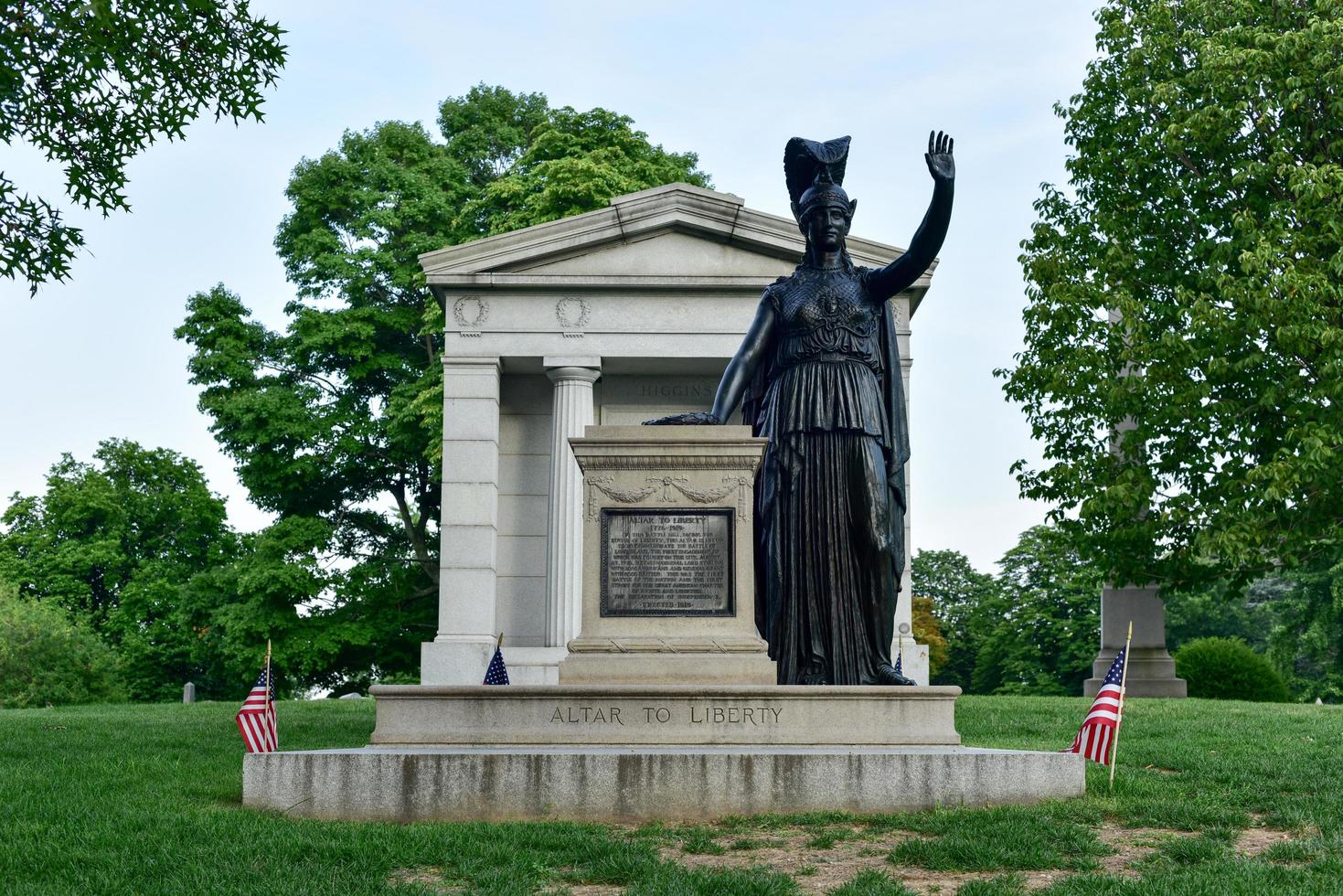 Greenwood Cemetery, New York, 2022 photo