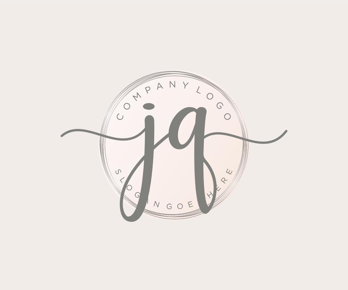 logotipo femenino jq inicial. utilizable para logotipos de naturaleza, salón, spa, cosmética y belleza. elemento de plantilla de diseño de logotipo de vector plano.