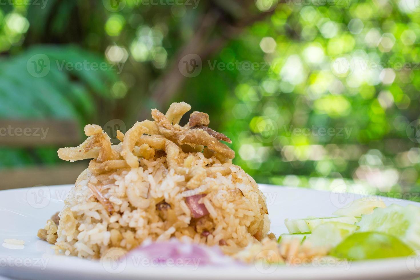fried rice , crackling photo