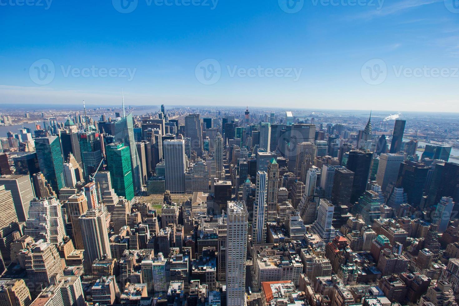 Vew of Manhattan from the Empire State Building, New York photo