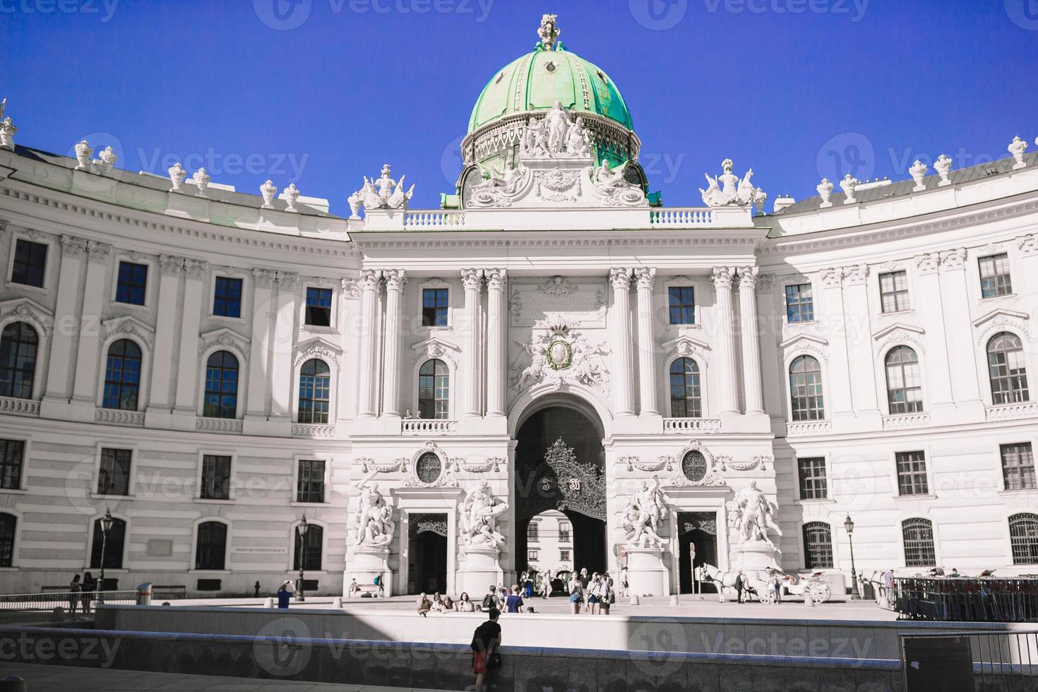 alte hofburg en la ciudad de viena en austria. foto