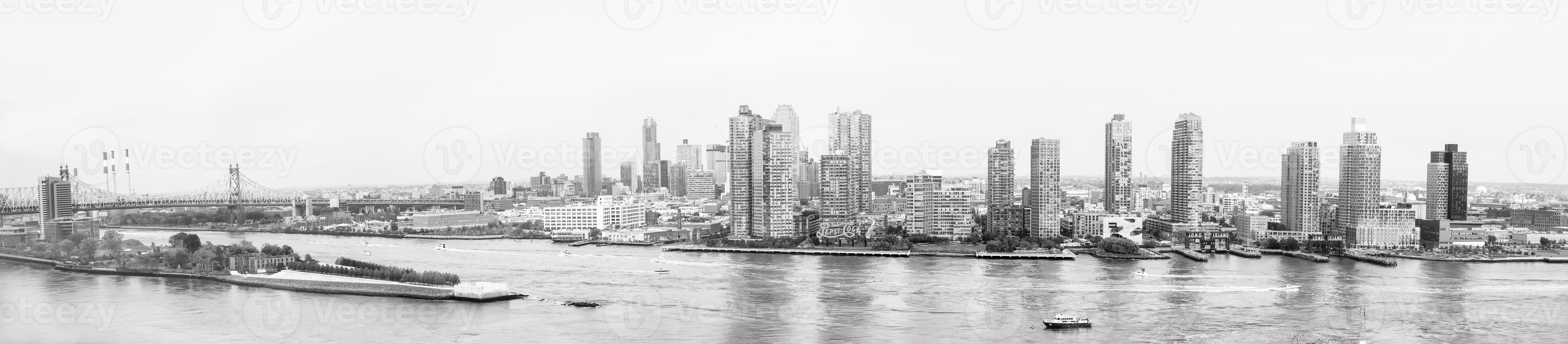 vistas panorámicas del río este desde el edificio de las naciones unidas foto