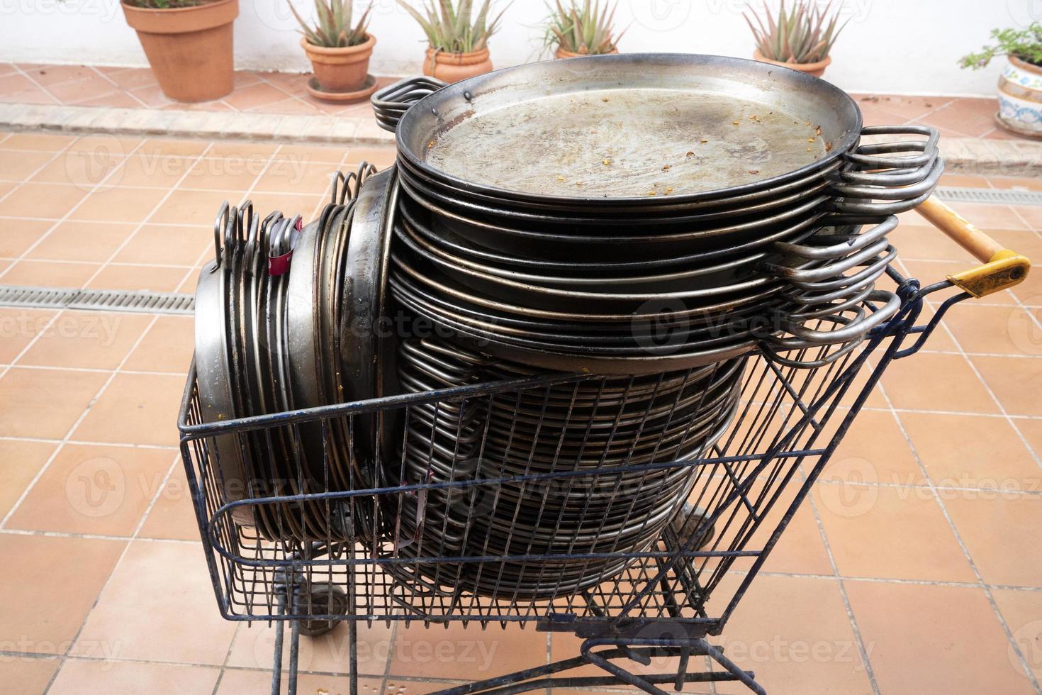 Valencia paella many empty pans photo