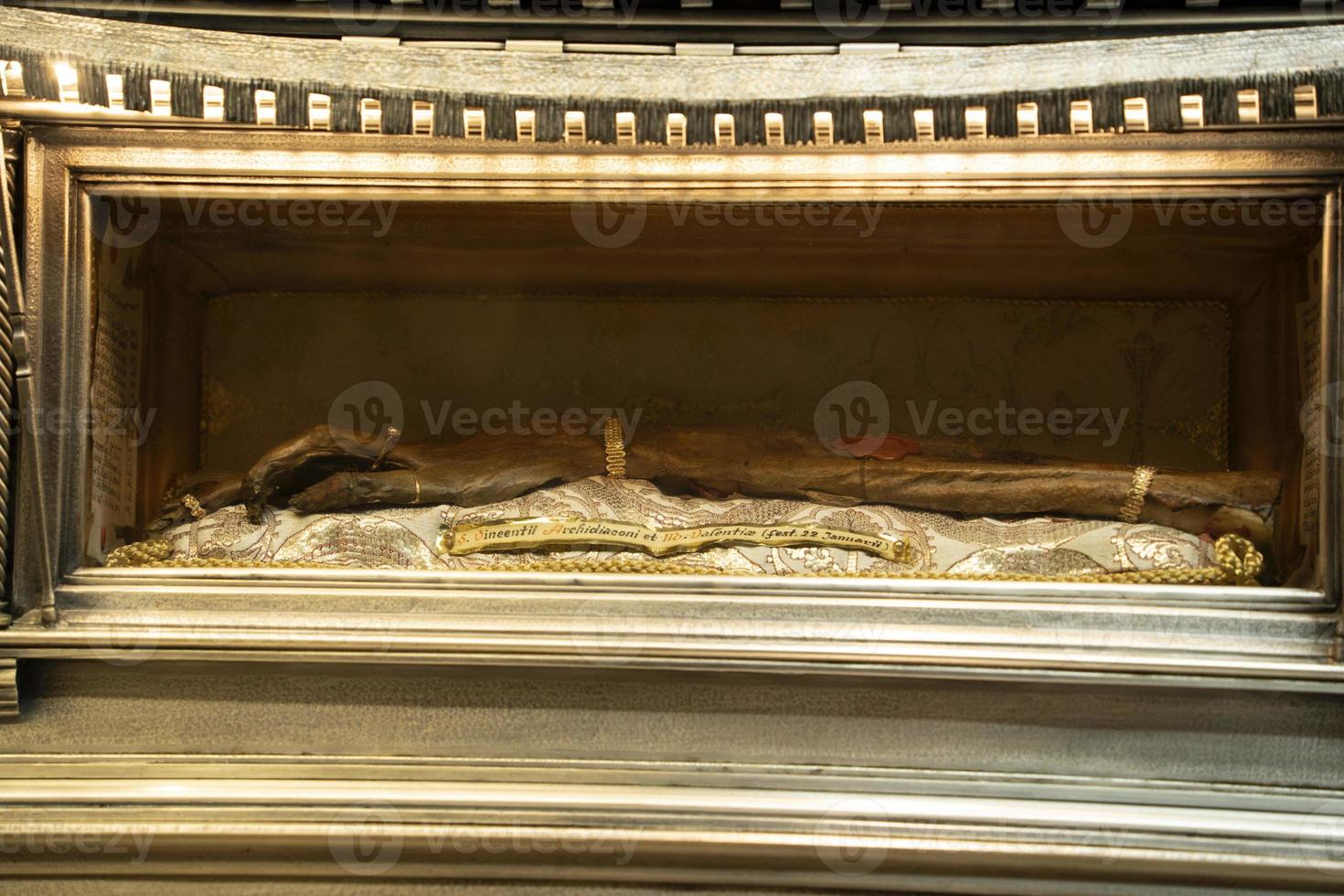 Saint vincent relic arm valencia photo