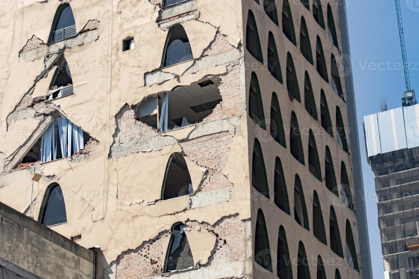 Mexico City damaged building after 2017 earthquake photo