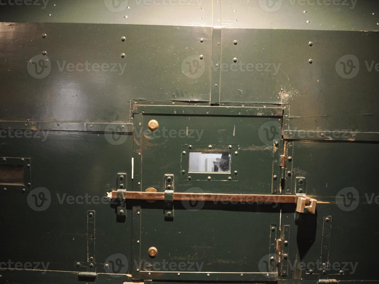 ponte vecchio bridge jewelry old door photo