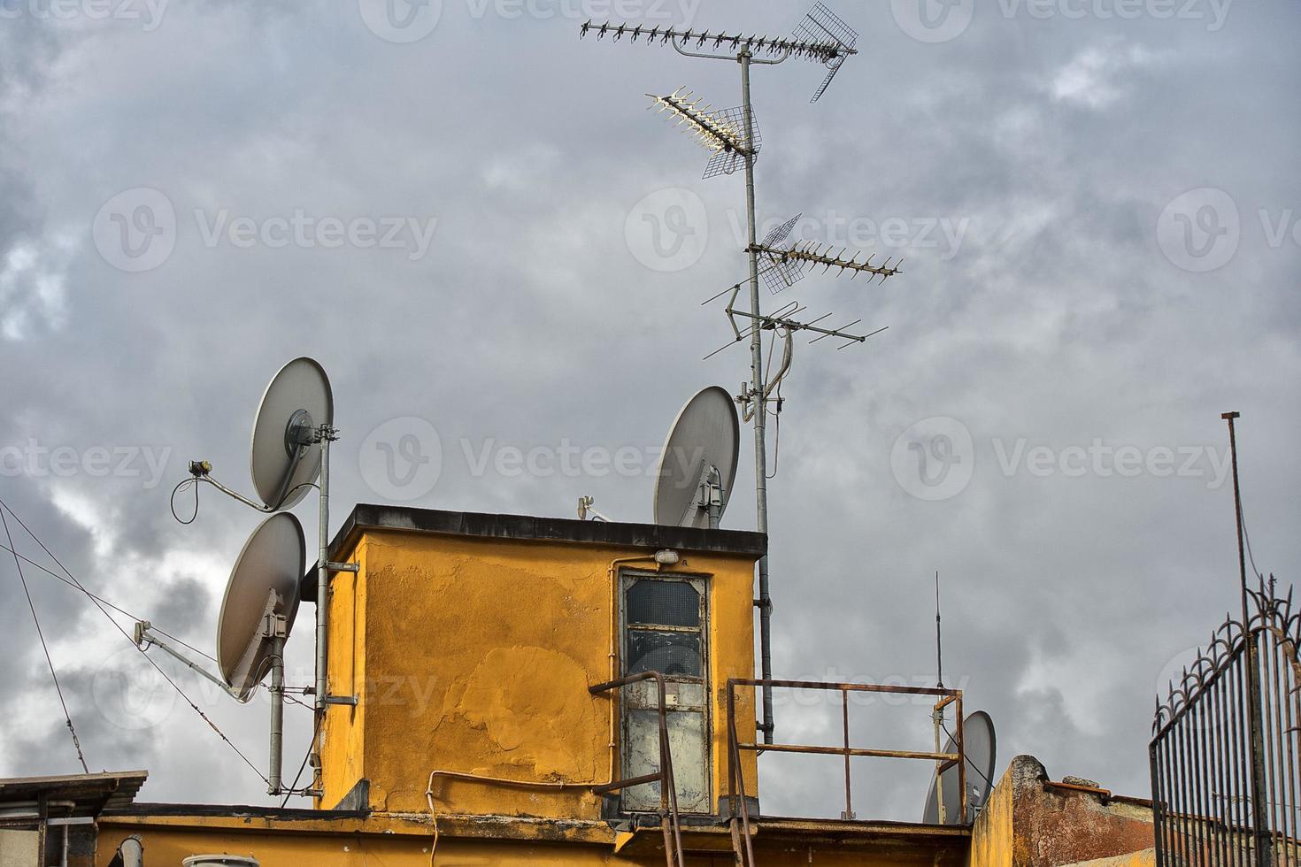 antennas on the roof photo