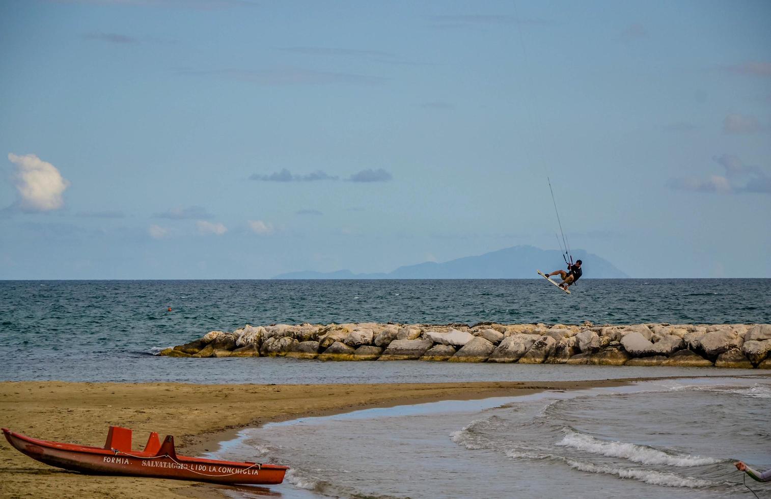 saltar en el nuevo verano foto